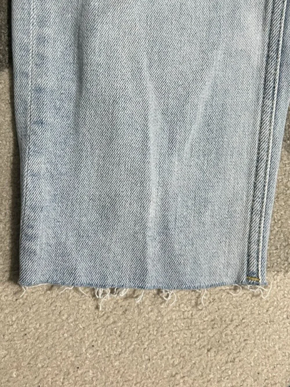 NWT DRIFTWOOD Jordie BUTTON FLY Distressed/Raw Hem Jeans Women's Size 26‎
